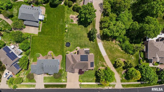 4902 N WEAVERRIDGE Boulevard, Peoria, IL 61615