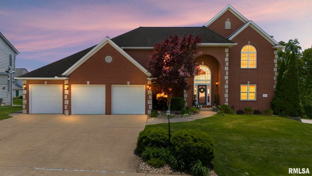 4902 N WEAVERRIDGE Boulevard, Peoria, IL 61615
