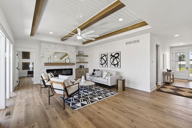 355 NW Red Oak Drive, Waukee, IA 50263