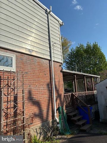 971 PARK DR, Pottstown, PA 19464