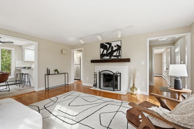75 North Rd, Hampden, MA 01036