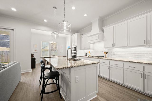 9004 Magnolia View Dr, Baton Rouge, LA 70810