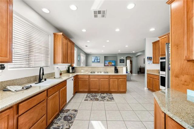 3318 W Jeanette, San Bernardino, CA 92407