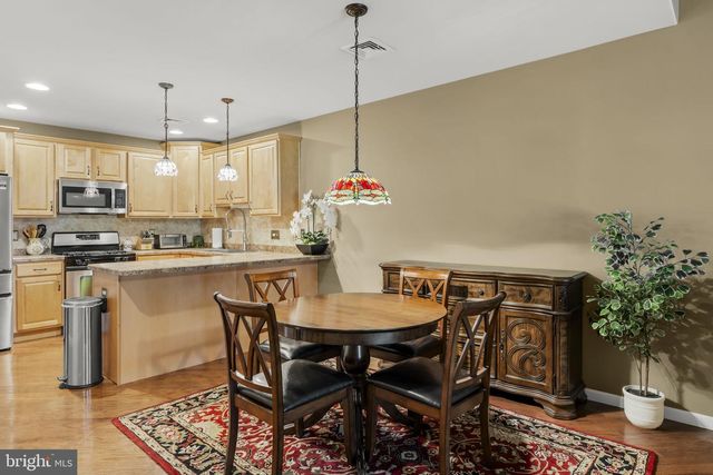 16 RUMFORD CT, Lancaster, PA 17602