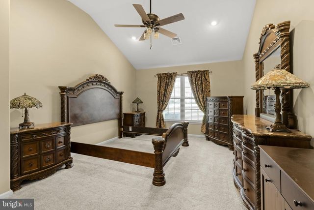 16 RUMFORD CT, Lancaster, PA 17602