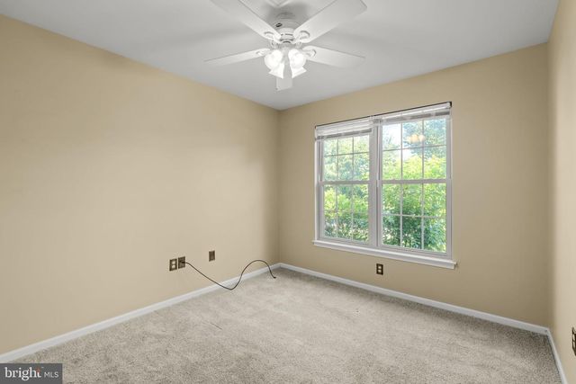 16 RUMFORD CT, Lancaster, PA 17602