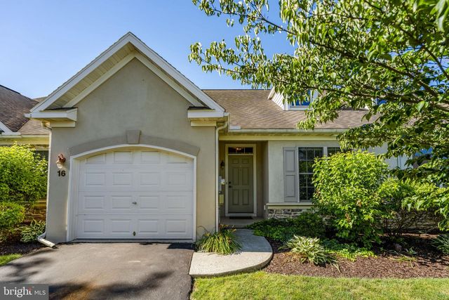 16 RUMFORD CT, Lancaster, PA 17602