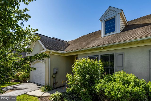16 RUMFORD CT, Lancaster, PA 17602