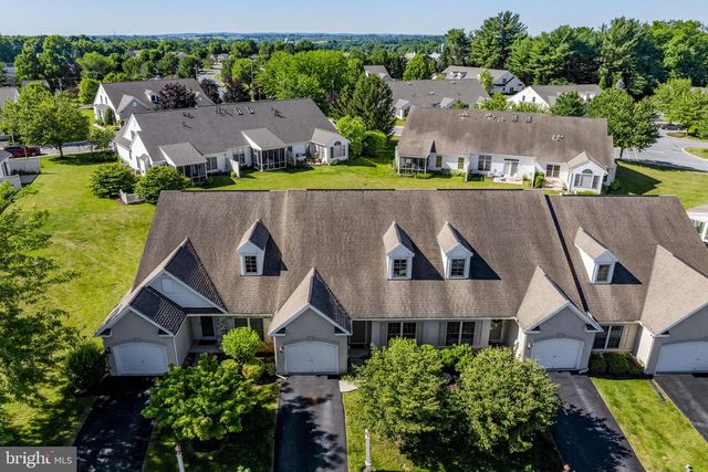 16 RUMFORD CT, Lancaster, PA 17602