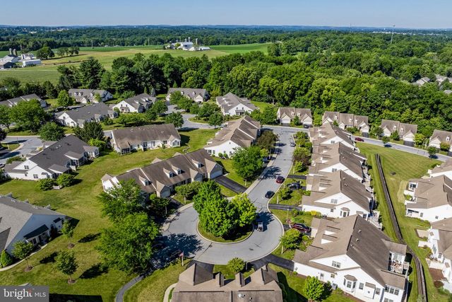 16 RUMFORD CT, Lancaster, PA 17602