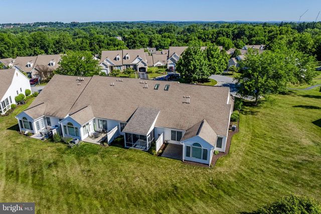 16 RUMFORD CT, Lancaster, PA 17602