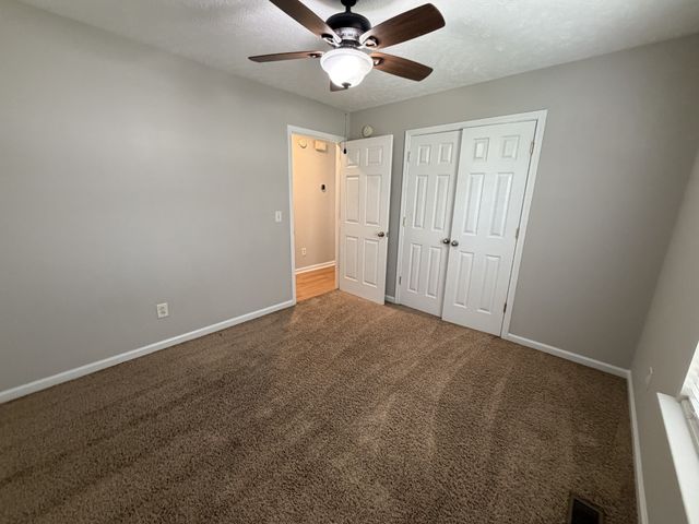1976 Bishop Ave, Murfreesboro, TN 37127