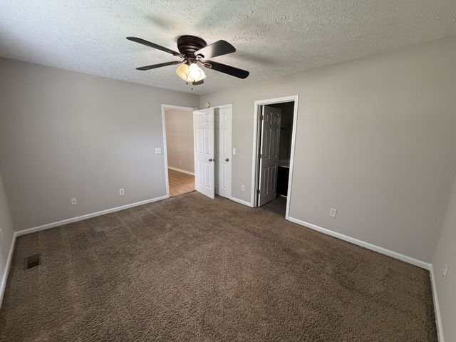 1976 Bishop Ave, Murfreesboro, TN 37127