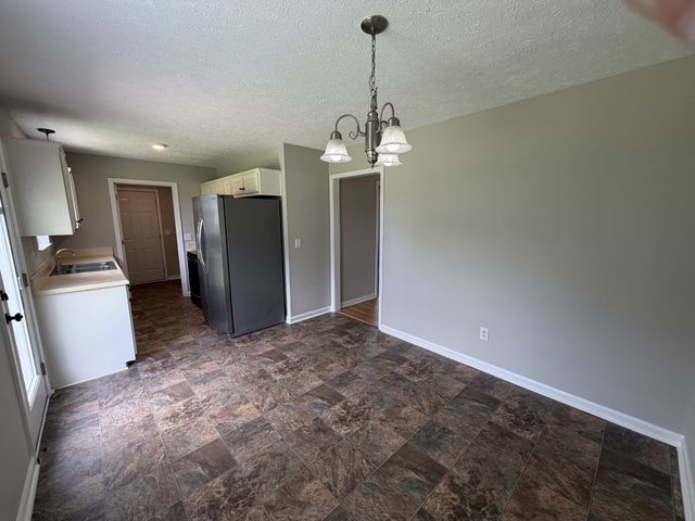 1976 Bishop Ave, Murfreesboro, TN 37127