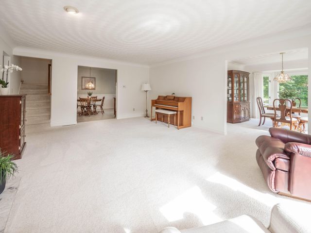 6669 W H Avenue, Oshtemo Twp, MI 49009