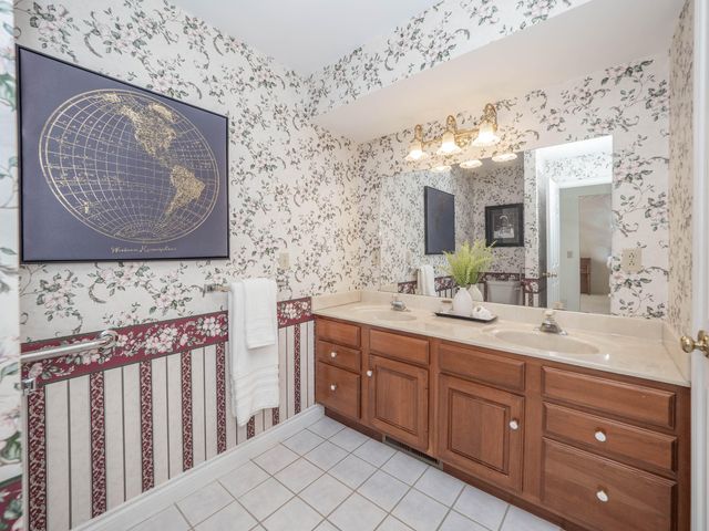 6669 W H Avenue, Oshtemo Twp, MI 49009