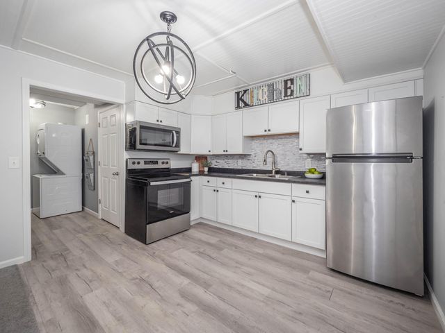 6669 W H Avenue, Oshtemo Twp, MI 49009