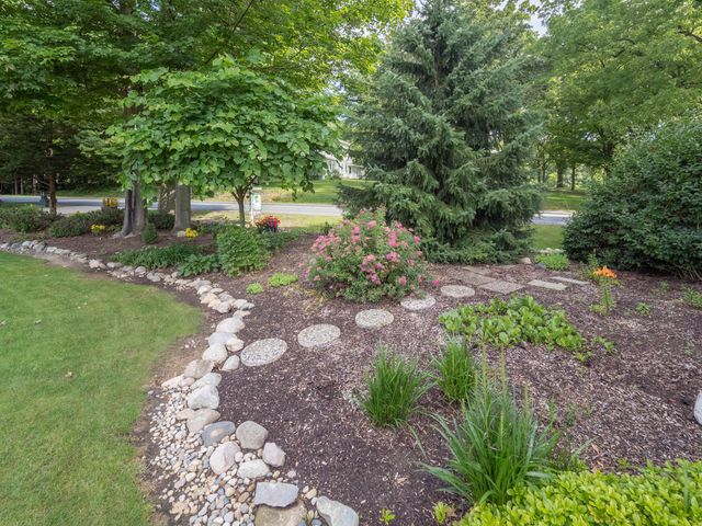 6669 W H Avenue, Oshtemo Twp, MI 49009