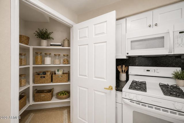 10030 W INDIAN SCHOOL Road 125, Phoenix, AZ 85037