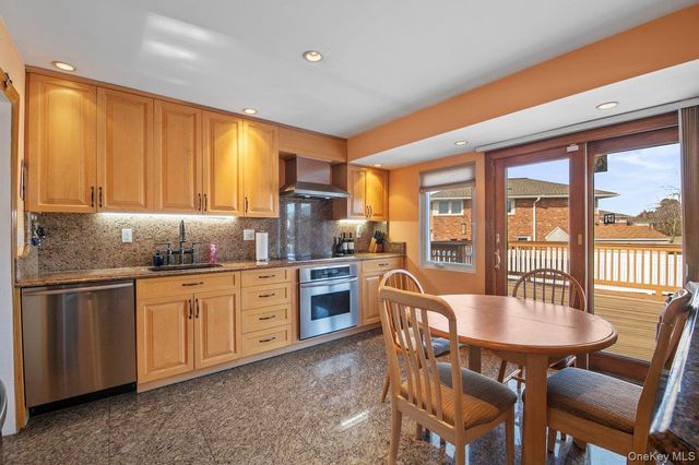 780 Regent Drive, Westbury, NY 11590