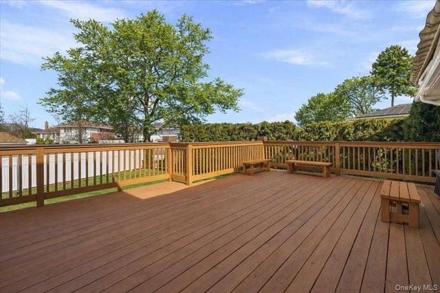 780 Regent Drive, Westbury, NY 11590