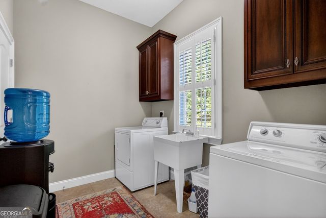 910 Piney Woods Drive, Lagrange, GA 30240