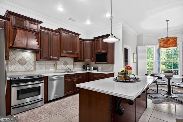 910 Piney Woods Drive, Lagrange, GA 30240