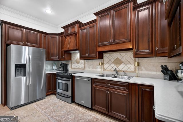 910 Piney Woods Drive, Lagrange, GA 30240