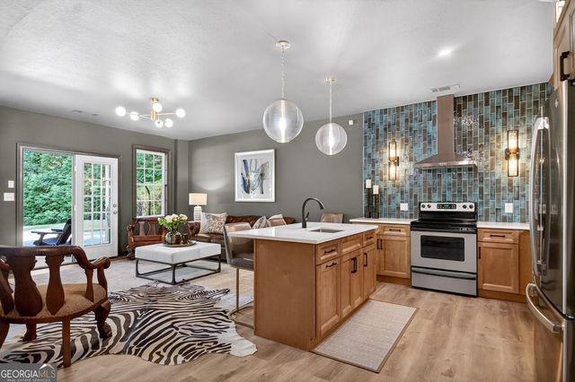 910 Piney Woods Drive, Lagrange, GA 30240