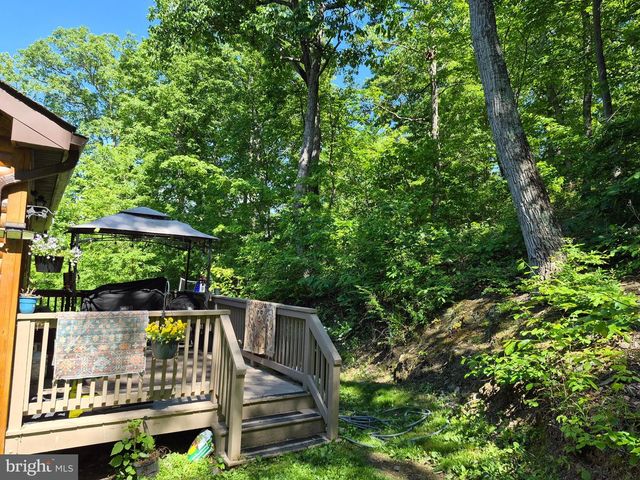 1440 DRUMMER HILL RD, Front Royal, VA 22630