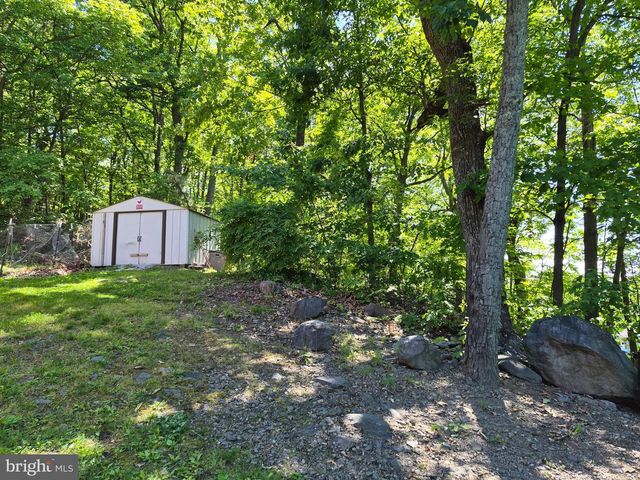 1440 DRUMMER HILL RD, Front Royal, VA 22630