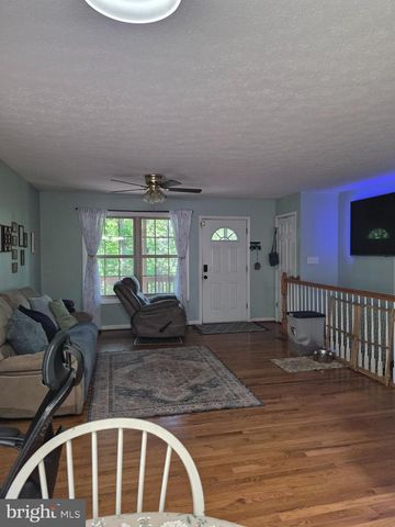 1440 DRUMMER HILL RD, Front Royal, VA 22630