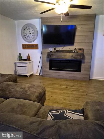 1440 DRUMMER HILL RD, Front Royal, VA 22630