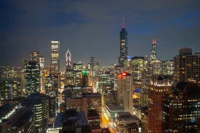 161 E Chicago Avenue 39E, Chicago, IL 60611