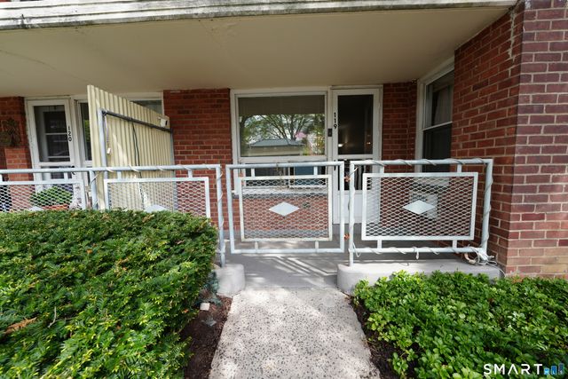 71 Strawberry Hill Avenue 119, Stamford, CT 06902