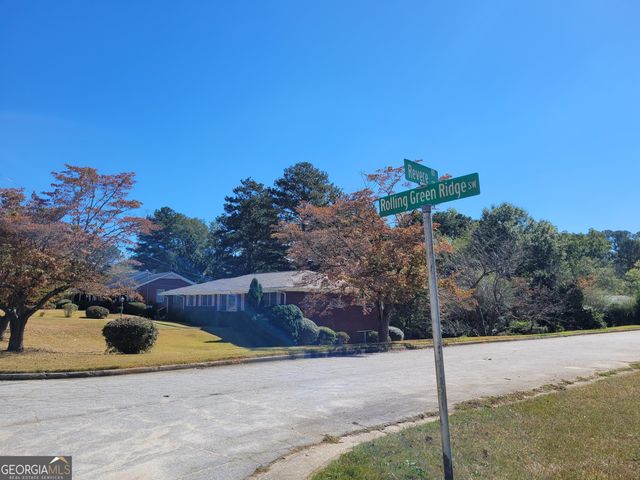 3540 Rolling Green Ridge SW, Atlanta, GA 30331