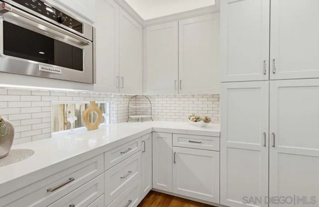 11937 Mil Pitrero Rd, San Diego, CA 92128