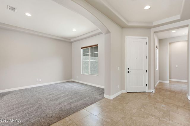 1328 W CAVEDALE Drive, Phoenix, AZ 85085