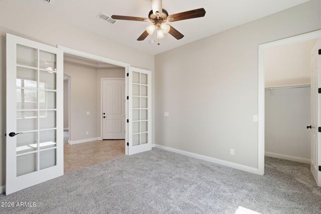 1328 W CAVEDALE Drive, Phoenix, AZ 85085