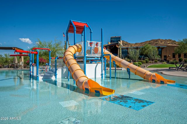 1328 W CAVEDALE Drive, Phoenix, AZ 85085