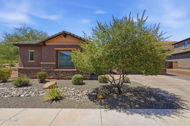 1328 W CAVEDALE Drive, Phoenix, AZ 85085