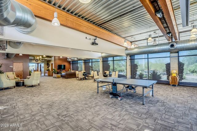 1328 W CAVEDALE Drive, Phoenix, AZ 85085