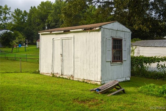 1905 Sunnyside Ave, Hopewell, VA 23860