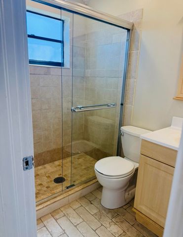 1005 Manor Drive 3d, Palm Springs, FL 33461