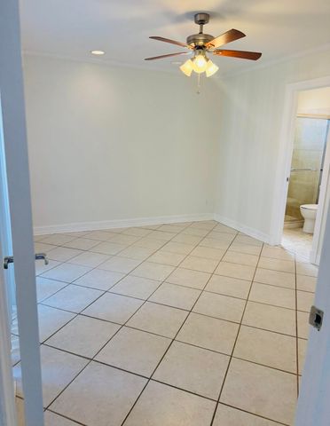 1005 Manor Drive 3d, Palm Springs, FL 33461