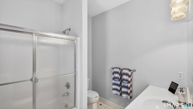 7 School House Lane, Simsbury, CT 06070