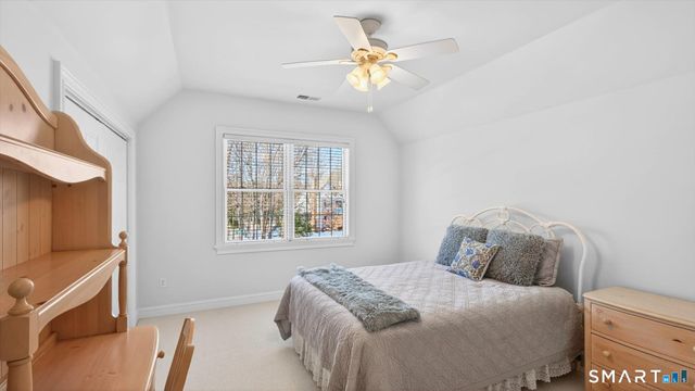 7 School House Lane, Simsbury, CT 06070