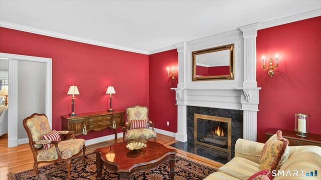 7 School House Lane, Simsbury, CT 06070