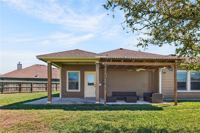 3601 Sapphire Ct, Corpus Christi, TX 78414