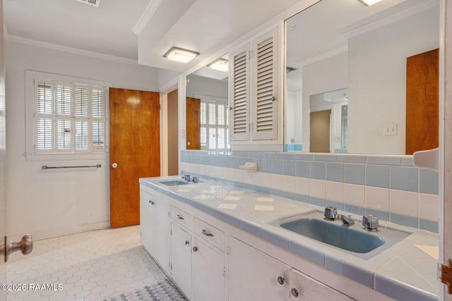 100 Brentwood Boulevard, Lafayette, LA 70503